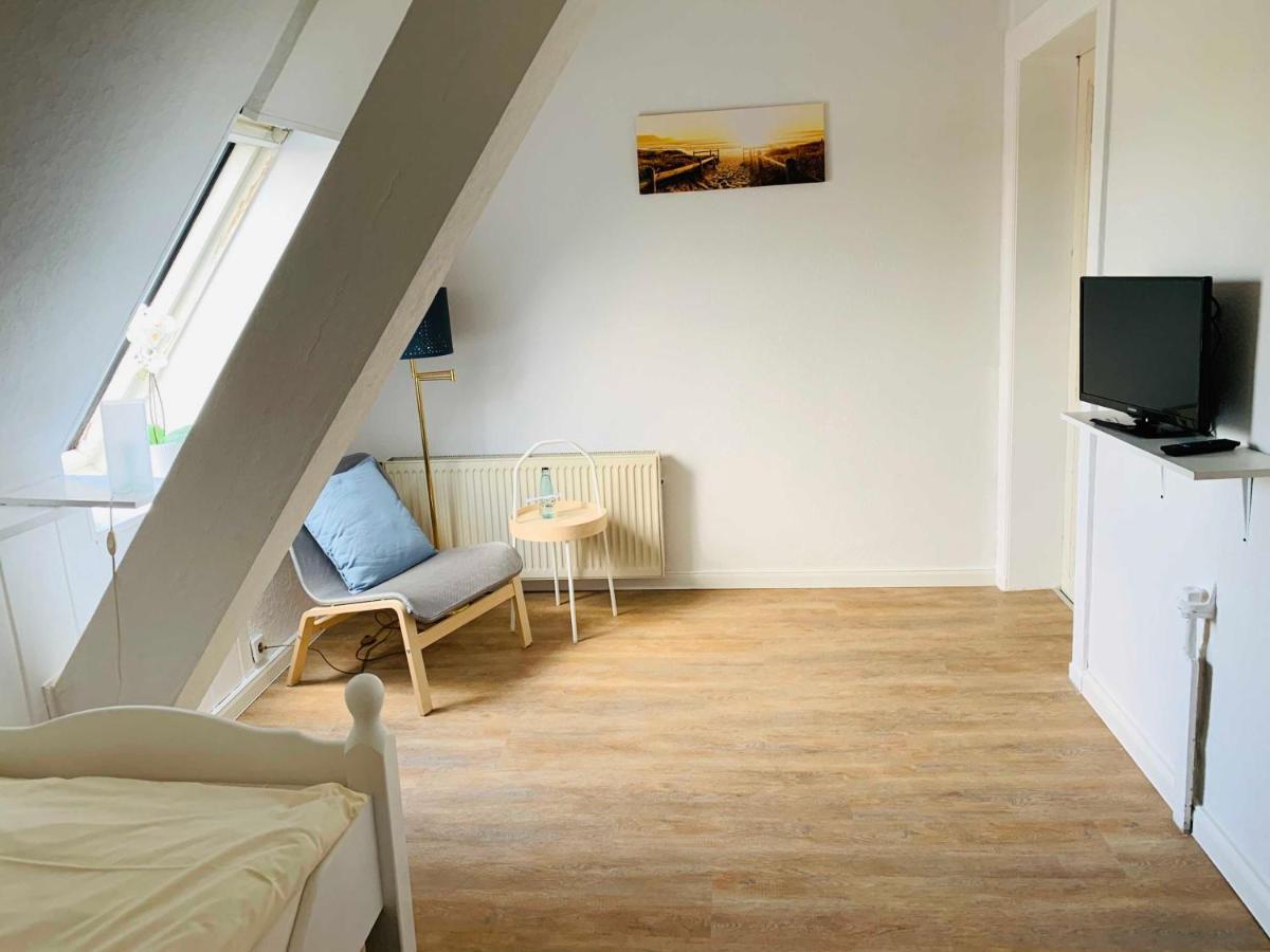 Hotel Faehrhaus Kirschenland Jork Habitación foto
